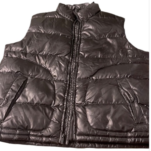 DKNY ⭐️ down vest